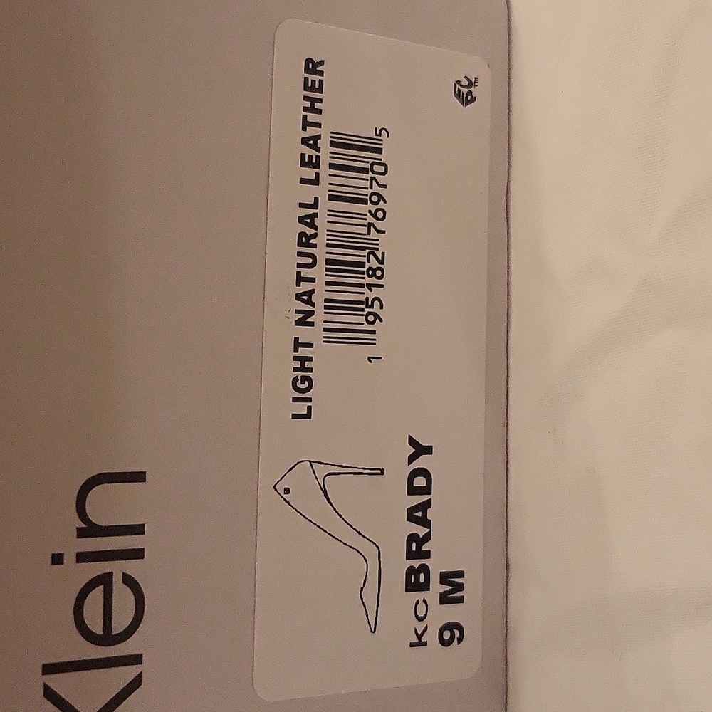 NWT Calvin Klein Kc Brandy Heels - Picture 5 of 5